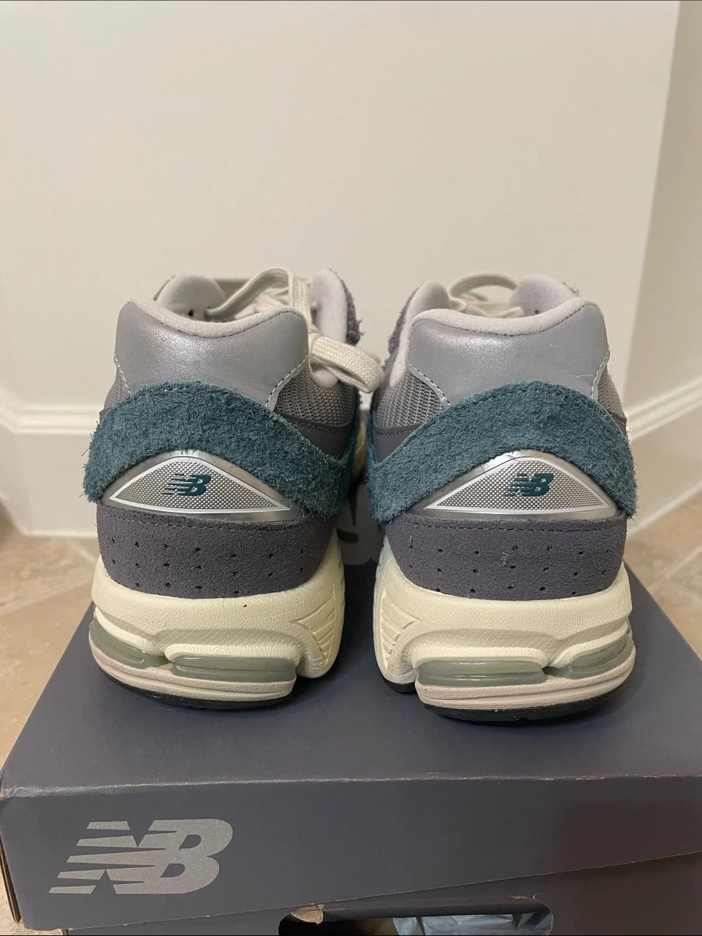 New Balance Teal & Gray Retro Runner